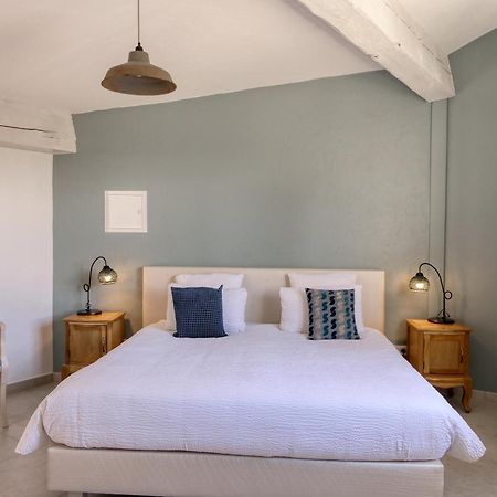 Le Hameau Fleur De Pierres , Chambre , Gite Et Table D'Hotes Murs  Ngoại thất bức ảnh