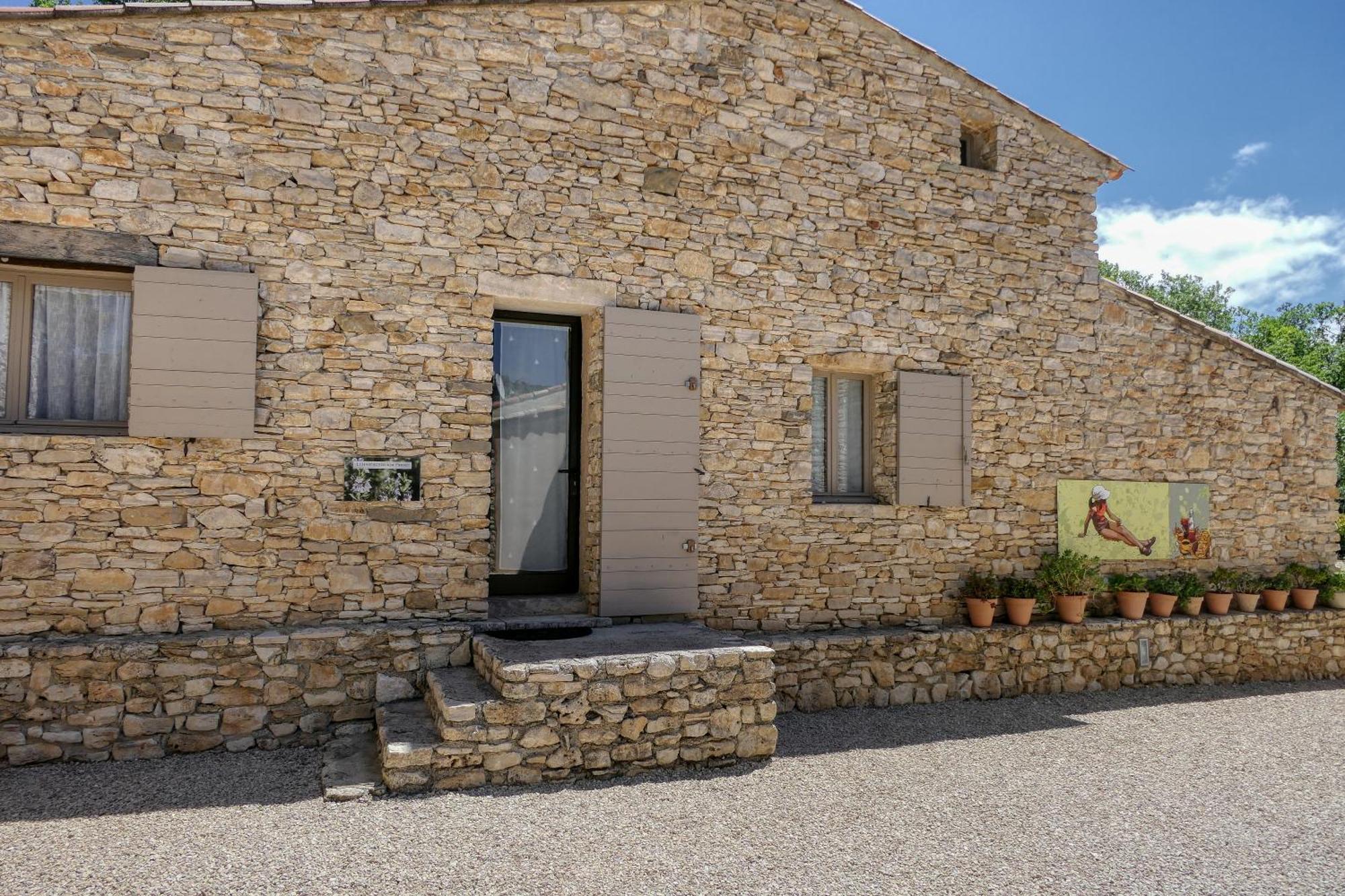Le Hameau Fleur De Pierres , Chambre , Gite Et Table D'Hotes Murs  Ngoại thất bức ảnh
