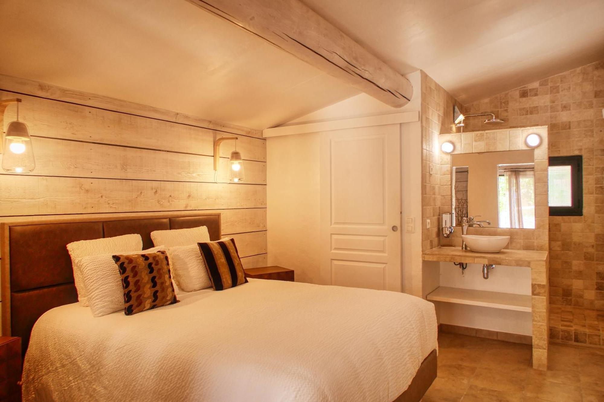 Le Hameau Fleur De Pierres , Chambre , Gite Et Table D'Hotes Murs  Ngoại thất bức ảnh