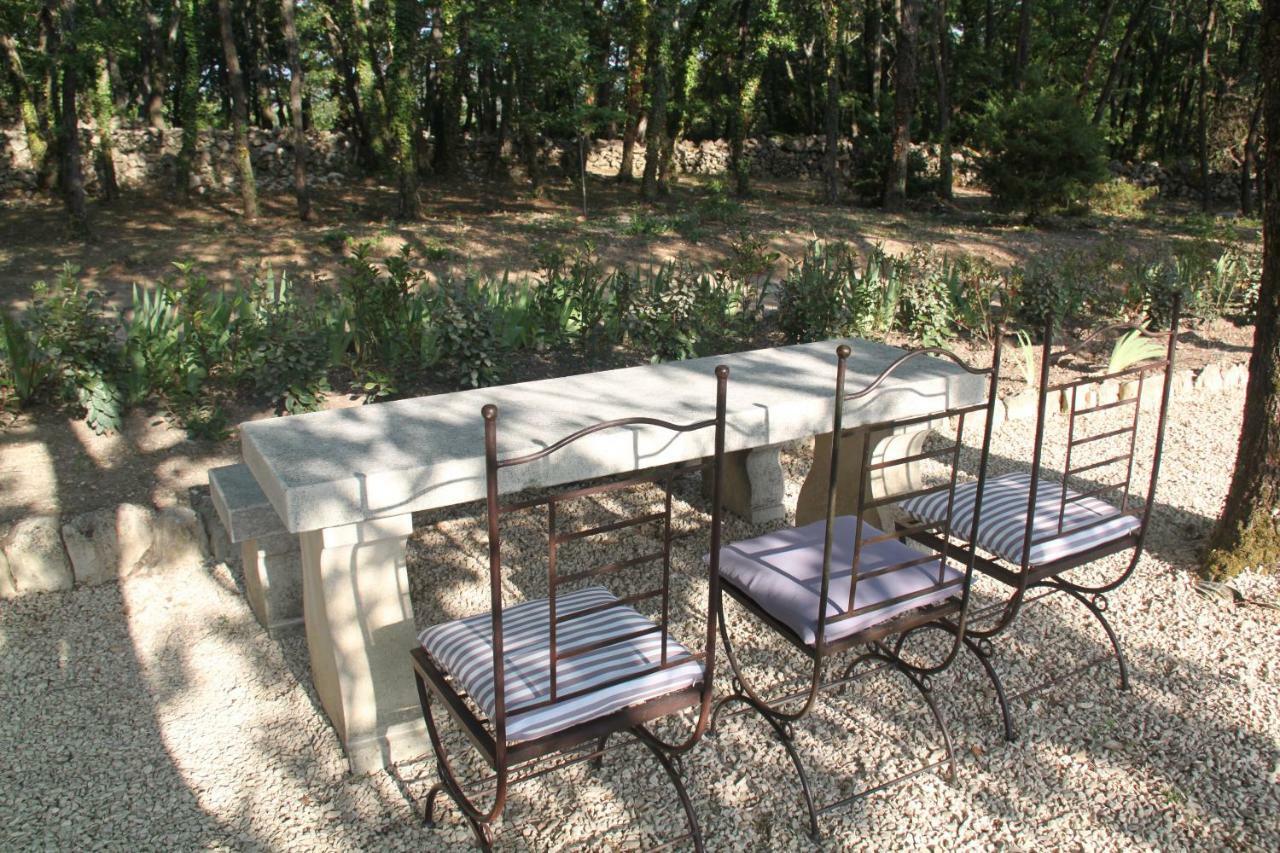 Le Hameau Fleur De Pierres , Chambre , Gite Et Table D'Hotes Murs  Ngoại thất bức ảnh